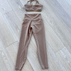 Xs alo yoga set worn once
